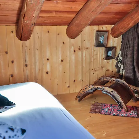 Alpstuga Au Rascard - D'hotes Brusson